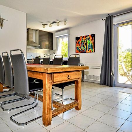 Lovely Apartment In Orange With Kitchen Exterior photo