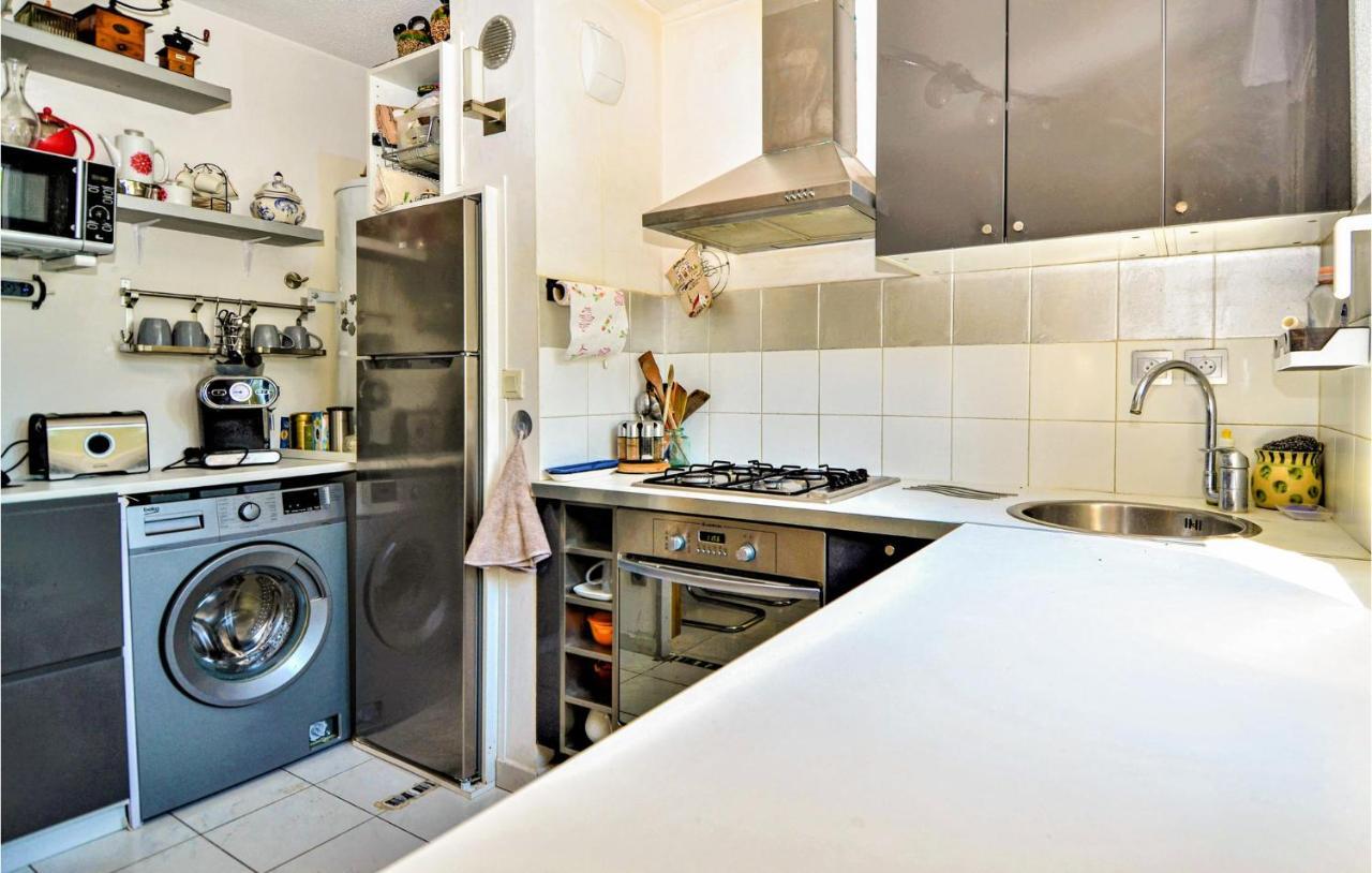 Lovely Apartment In Orange With Kitchen Exterior photo